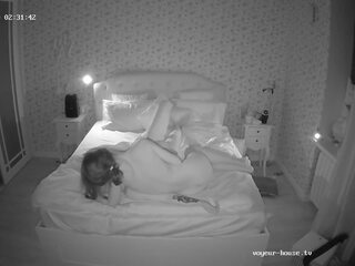 Nina et kira dans le lit, gratis youjizz canale hd porno 71 | youporn