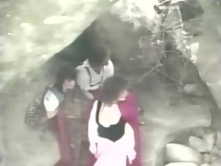 Mažai raudonas jojimas gaubtas 1988, nemokamai kietas porno video 44