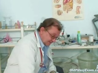 Granny Sofie gyno pussy speculum examination